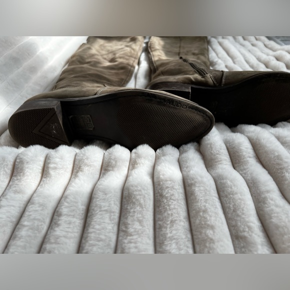 Aldo grey Nubuck over the knee boots - Picture 4 of 9